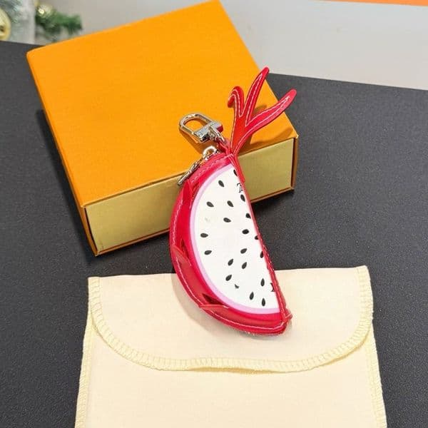 Keychains Key Rings Luxury Leather Bags Chains Buckle Keychain Top Quality Cartoon Key Chains Women Bag Accessories with Box