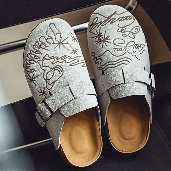 High quality Slippers Style Fashion Casual Slip-On Sandals with Suede Irregular Graffiti Designr
