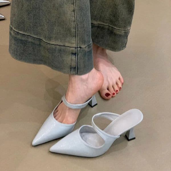 2026 Summer Womens Fashionable Pointed-Toe Mules er Womens Slippers Outdoor Sexy Party Stiletto Sandals Size 42 260514