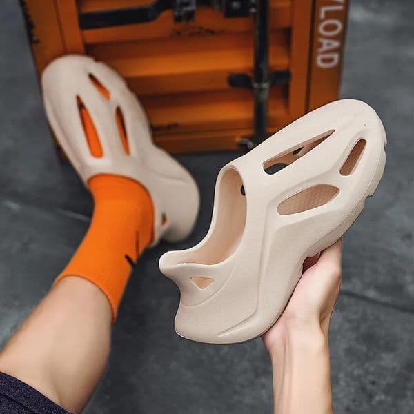 Unisex Camouflage Platform Slippers Soft EVA Material Injection Molding Technology Beach Outdoor Casual Shoes for Men Women 260514