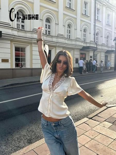 CNYISHE Lace Patchwork Solid Short Sleeve Tops for Women V Neck Sheath Fashion Tees Female Sexy Club Tshirts Elegant Casual 260515