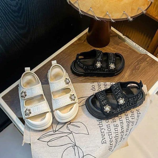 2025 Nice Straw Children Sandals New Arrivals Girls Appliques Metal Decos Sandals for Kids Girl Anti-kick Toe Beach Shoes I03242J260515