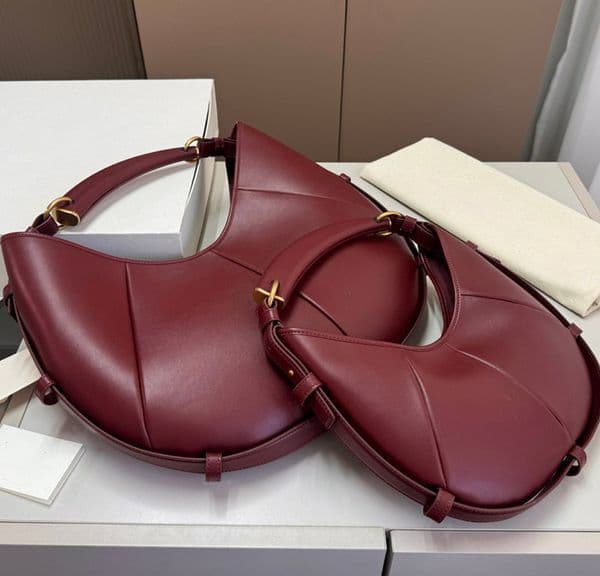 7A Designer Bags Shoulder Bag Handbag Luxury Bag Designer Tote Bag Designer Makeup Bag Clutch Bag Half Moon Handbag Minimalist Solid Color Handle black bag vanity bag
