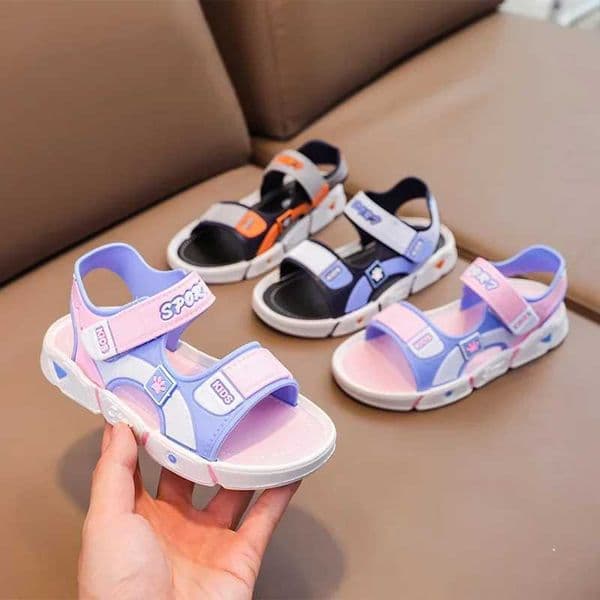 Children Sandals Summer Cartoon Soft Sole Anti Slip Boys Sandals Fashionable Girls Beach Shoes 4-10T Kid PVC SandalsJ260515