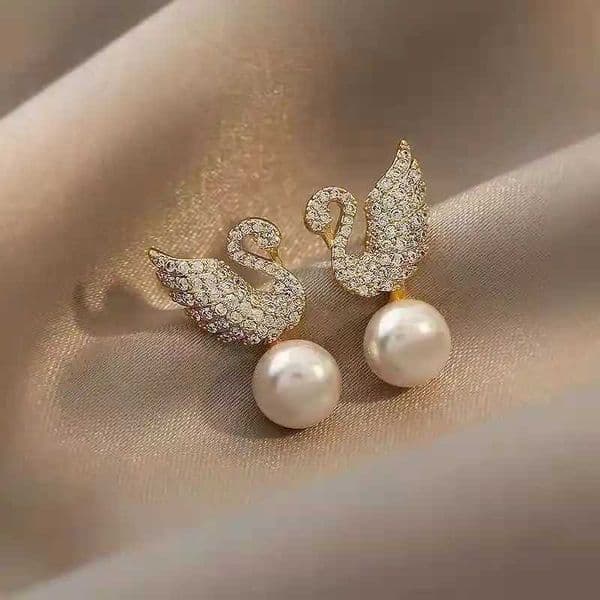 Luxury Silver Needle crystal n Earrings For Women Fashion Korean Classic Animal Pearl Stud Earring Jewelry 2025 Trending Gift L260515