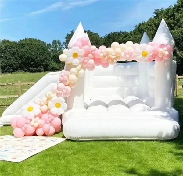 Wholesale Commercial Full PVC Trampolines Inflatable Castle Wedding Bounce House with dry slide Inflatable Bouncy party center free ship to your door 8595622