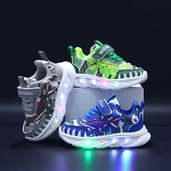 Spring New Childrens Sports Shoes Dinosaur Childrens LED Light Shoes Soft Sole Boys Causal Sneakers 2-6 Years OldJ260516