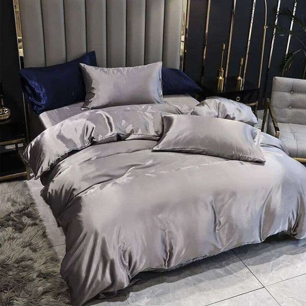 Luxury Faux Silk Satin Quilt Set 3Pcs Cozy Breathable Duvet Cover and Pillowcase European Super Soft Cooling Bedding Sets J260516