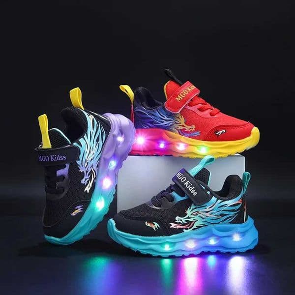 Spring New Childrens Sports Shoes Fashion Dragon Luminous Childrens LED Light Shoes Boys Casual Running Shoes 1-6 Years Old C260516