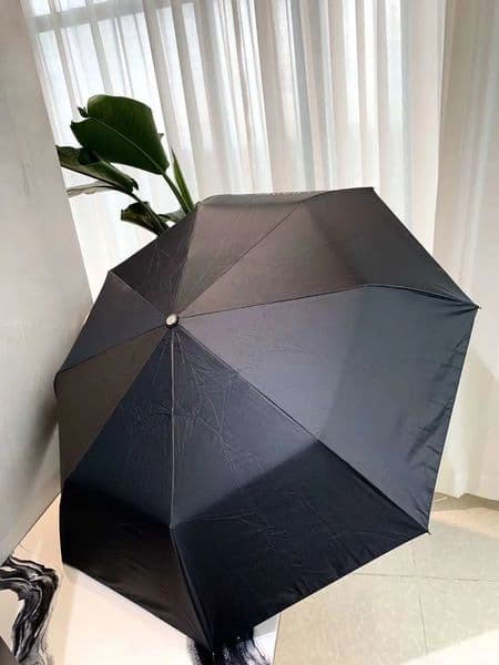 Luxury Designer Decor C Classic 3 room Fold Full-Automatic Black Umbrella 2020 Latest Style Parasol With Gift Box And Leather Bag For VIP Cl 17
