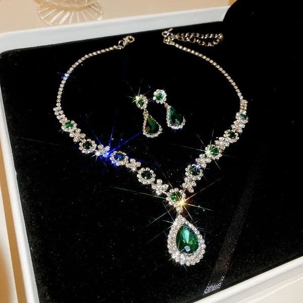Shiny Crystal Necklace Earrings Womens Fashion Big Water Droplet Rhinestone Necklaces Wedding Evening Dress Jewelry Set260511