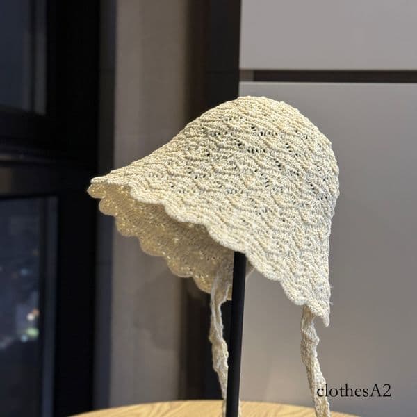 New Spring/Summer Crochet Hollowed-Out Headwrap Hat for Women with Tassels and Straps, Sun Protection, Face Slimming, Elegant Knitted Hat, Trendy Chunjinqiuli