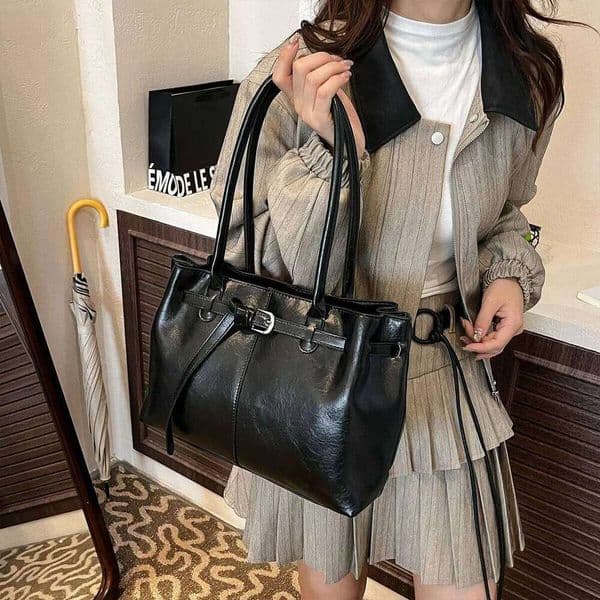 Vintage Glossy Tote Bag with Rope Knot Decor Quilted Design Large Capacity PU Water Resistant Zipper Fixed Comfort Strap