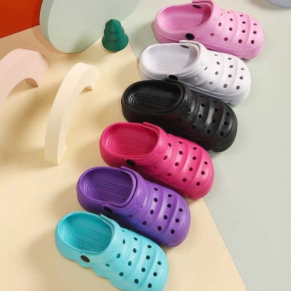New Cute Hollow Out Clogs Casual Slippers Non-Slip Soft Sole Wear-resistant Cave Sandals For Boys Girls Outdoor Garden ShoesT260516