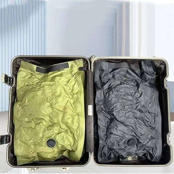 Large Capacity Vacuum Storage Hand Roll-Up Dustproof Travel Packing Airtight Waterproof Compression Bags 26W0518