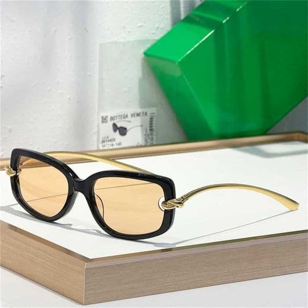 Designer Glasses Trendy Square Sunglasses With Knot Detail And Metal Legs Modern INS Sunglasses For Women