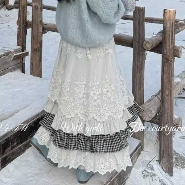 Women Sweet Vintage Mori Style High Waist Splicing Plaid Long Skirt Winter New Korean Fashion Beige Lace Kawaii Maxi Skirts L260518