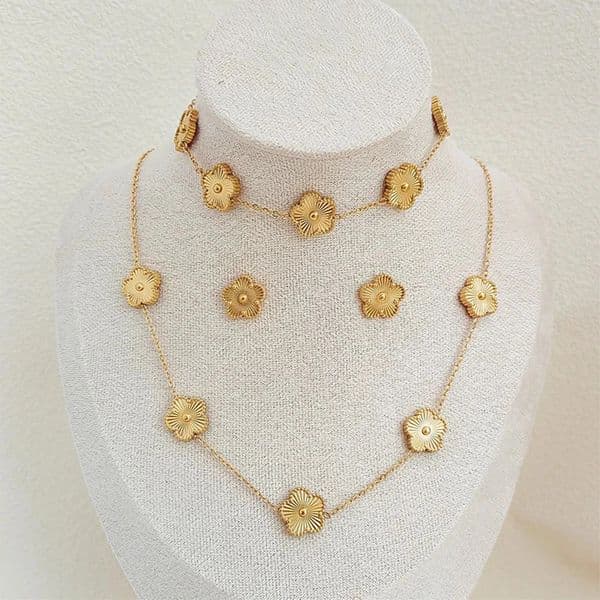 Simple 316L Stainless Steel Flower Five Leaf Necklace Bracelet Earrings 18K Gold Plated Jewelry Set For Women Girl Gift Clover260512