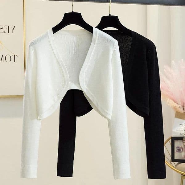 Women's Knits 2026 Spring Summer French Style Solid Color Loose Short Cardigan No Button Ice Silk Knit Shawl Casual Outerwear Top