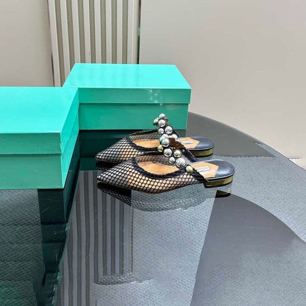 Luxury Rivet Studded Flat Heel Slippers Women Point Toe Evening Dress Sandals Stylish Elegant Women Leather Slides Summer Slippers 260518