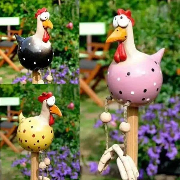 Resin Crafts Statues Funny Big Eyed Chicken Statue Long Foot Hen Sculptures Garden Fence Art Supplies Wooden Stake Decoration L260518