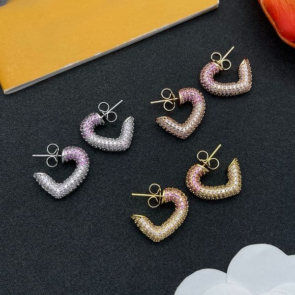 Luxury Designer Letters Stud Earrings Gold Plated Heart Women Crystal Rhinestone Earring Wedding Party Jewerlry
