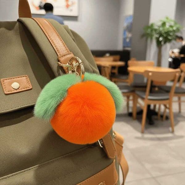 Fruit Theme Soft Fur Furry Keychain Fluffy Plush Pink Peach Fruit Keychain Kawaii Style Cute Design Plush Keychain Children Gits L260518VEX0