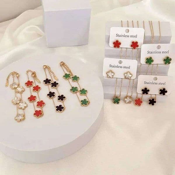 Gold Plated Lucky Stainless Steel Five Flower 3PCS Set Bracelet Necklace Earrings for Women Party Jewelry 26L0518