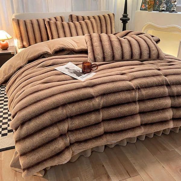 Luxury Designer Autumn And Milk Set Winter New Luxury Thickened art Warm Rabbit Velvet Bed Four Piece Free Shipping 11