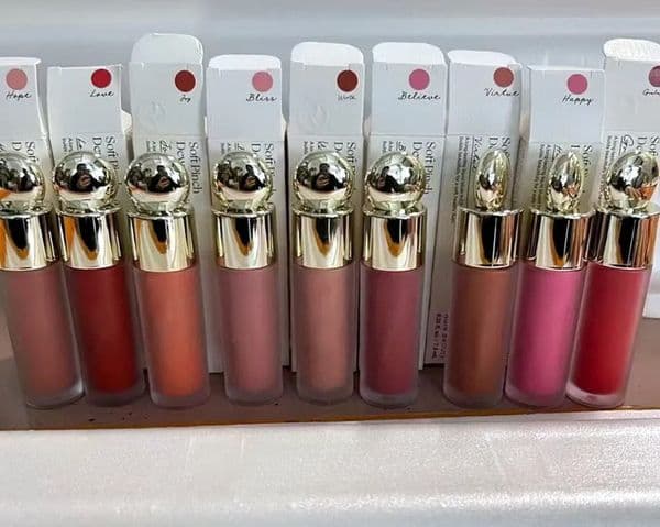 Designer Makeup Makep Liquid luxe Blush Long-Lasting Healthy Natural Flushed Look 11 Colors Available Cosmetics Cheek Color Blusher Compact Powder