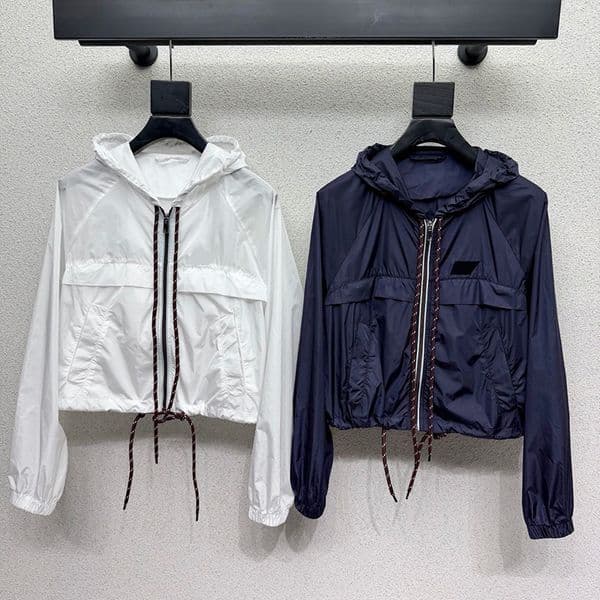 Luxury Women Crop Jacket Designer Hooded Long Sleeved Coat Brand Sports Breathable Versatile Outerwear