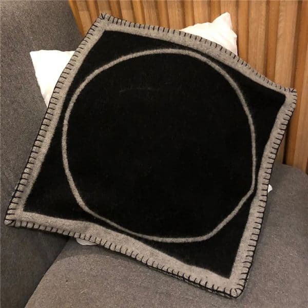 Luxury Designer Designer C Letter art Merino Wool Cashmere Blanket Cushion Cover For Sofa Living Room Free Shipping 020