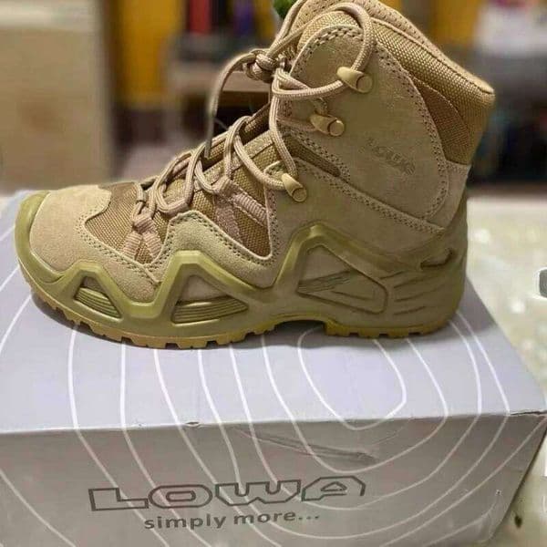 2026 Original Brand Climbing Men Anti Slip Outdoor Walking Top Quality Trekking Hiking Shoe Designer Camping Shoes W260519