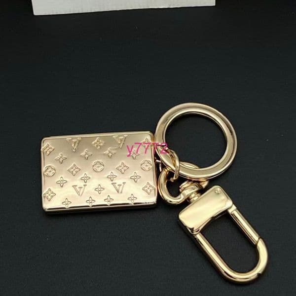 Fashion Gold and Silver Color Envelope Key Chain Designer Flower Keychain Handmade Copper Metal Chain Keychains Bag Charm Pendant Accessorie With box
