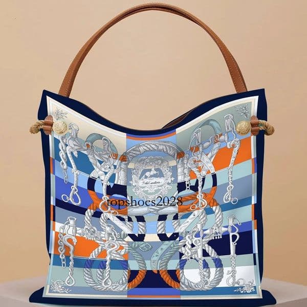 2026 designer bag Retro Trendy Single-Shoulder Canvas for Women, Large Capacity Tote Bag, Fashionable Casual New Cartoon School Bag