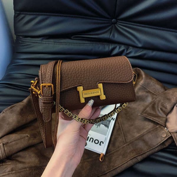 Korean Style Women's Niche Fashion Chain Shoulder Underarm New High-end Retro Versatile Crossbody Small Square Bag