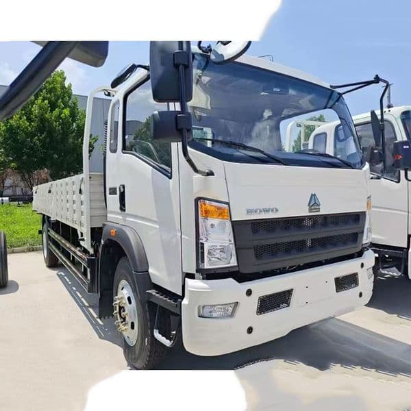 Sinotruk HOWO Hanjiang 4.2m Dump Truck Light Truck for Transporting and Discharging Agricultural Grains and Fertilizers in Fields