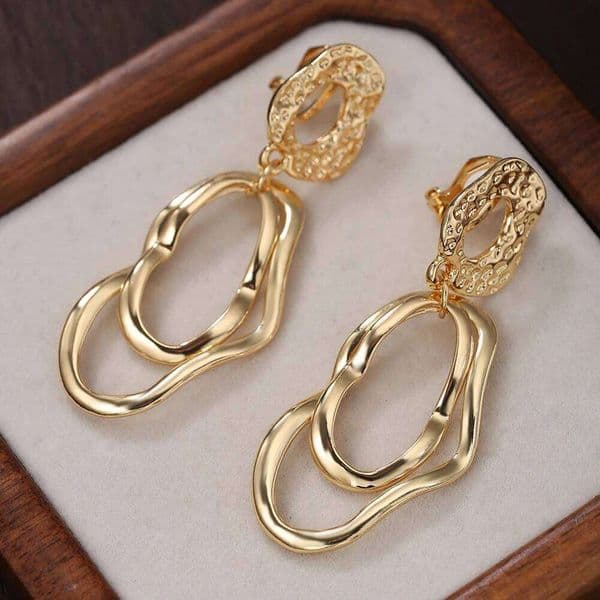 Retro Metal Geometry Irregular Clip on No Pierced for Women Long Hollow Oval Fashion Pendant Earrings Jewelry 26W0519