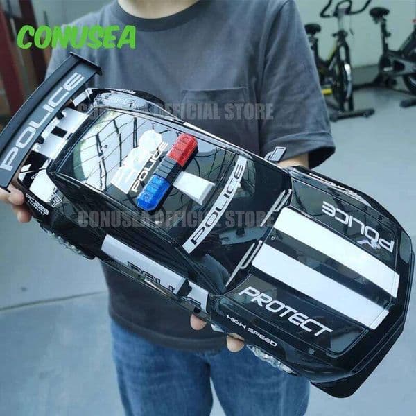 1/12 Big 2.4GHz Super Fast Police RC Car Remote Control Cars Toy with Lights Durable Chase Drift Vehicle toys for boys kid Child 26Y0520