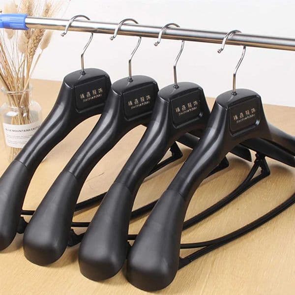 5pcs Wide Shoulder Plastic Clothing Hanger Suit Clothes Hanger Seamless Coat Drying Racks Wardrobe Room Storage Organizer C260520