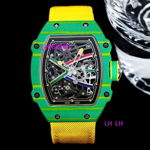 Mens Watch 67-02 Luxury Mens watch Automatic Mechanical Reserve Carbon Fiber skeleton Sport Leisure Waterproof Sapphire Crystal watches 7.8mm Handly26