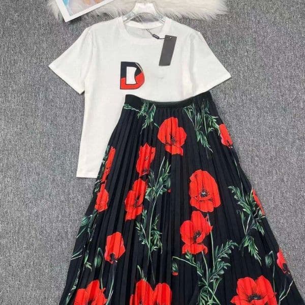 Brand Cotton Tees Tops and A line Skirts Solid Summer Two Piece Sets For Women Lapel Short Sleeve Tops High Waist Skirt Slim Set Female T-shirt and Mini dresses Sets