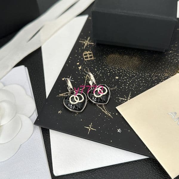 Love Heart Diamond Earrings Designer Earrings for Women Jewelry Charm 18K Gold Plated Brand Luxury Jewelry Accessories With box