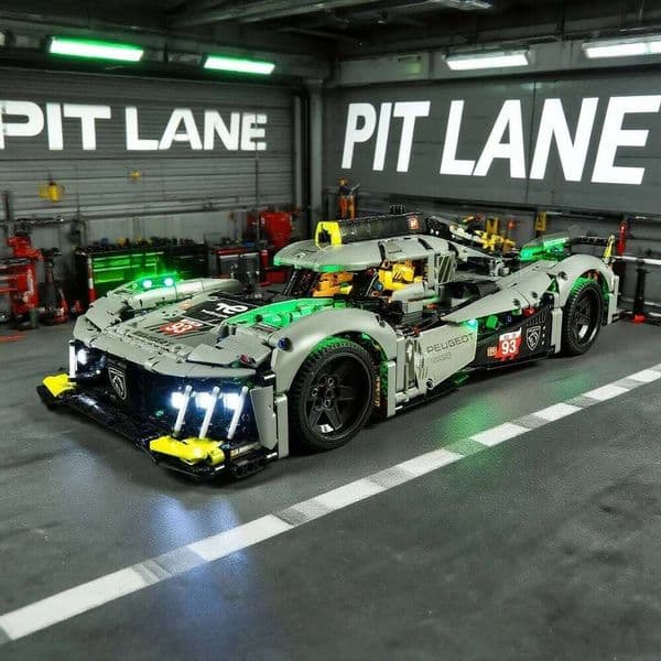 (Not Include Building Blocks ) LED Lights for Technic 42156 Peugeot 9X8 24H Le Mans Hybrid Hypercar Racing Car Decorative lights 26L0520