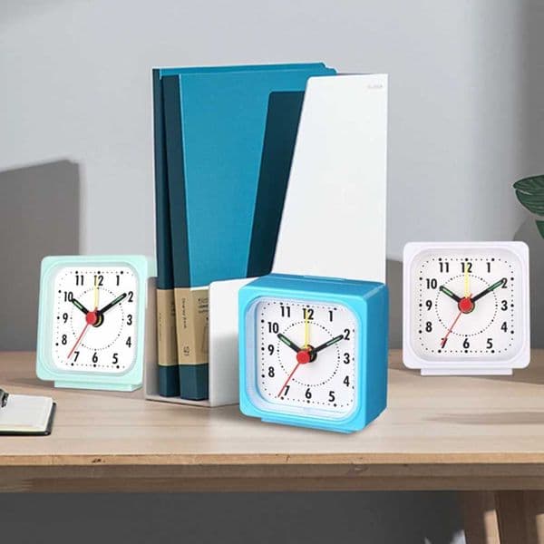 1PC Square Small Alarm Clock Acrylic Frame Quartz Movement Accurate Time Bedside Desk Clock for Bedroom Wake Up Student Clock C260520