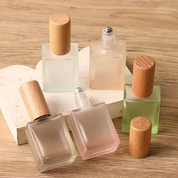 10ml Cubic Roller Ball Essential Oil Glass Bottle Empty Perfume Roll on Bottle Refillable Cosmetic Liquid Container Makeup Tools