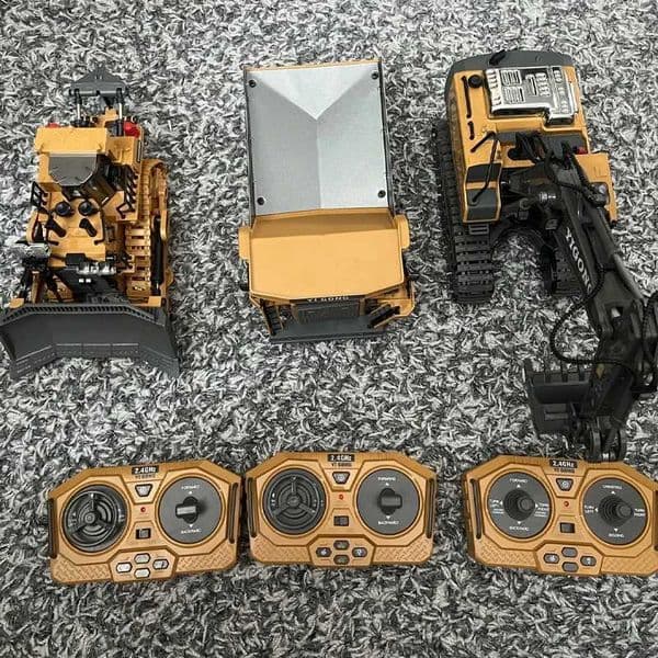 Boy Kid RC Car Excavator Bulldozer Dump Truck Toys Electric Engineering Vehicle Remote Control Model Toys GiftsZHR260520