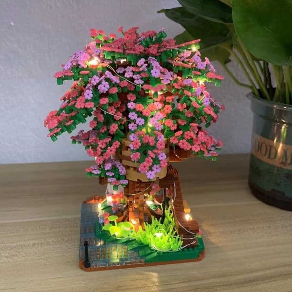 Knew Built Mini Sakura Tree House Building Blocks City Street View Cherry Blossom Model Build Brick Assemble Toys Children Gift M260520