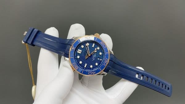 2026 VS super clone 007 8800 42mm watch AAAAA Ceramic Bezel Luxury Watch Top Quality Mens Men Automatic Watches Mechanical Movement Blue 300 designer watch aa7d