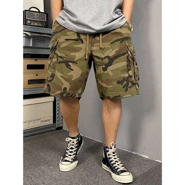 Retro Multi-pocket Camouflage Men's Summer American trend Loose and Versatile Sports shorts Street Casual Couple Shorts 26W0520